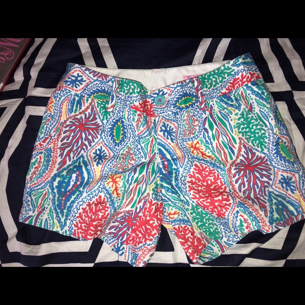 Lilly Pulitzer shorts size 2